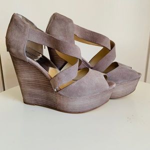 Preowned designer shoes